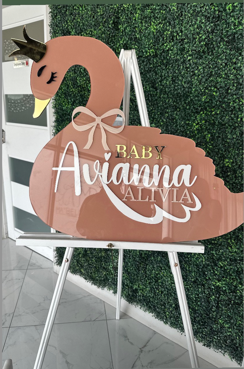Swan Welcome Sign